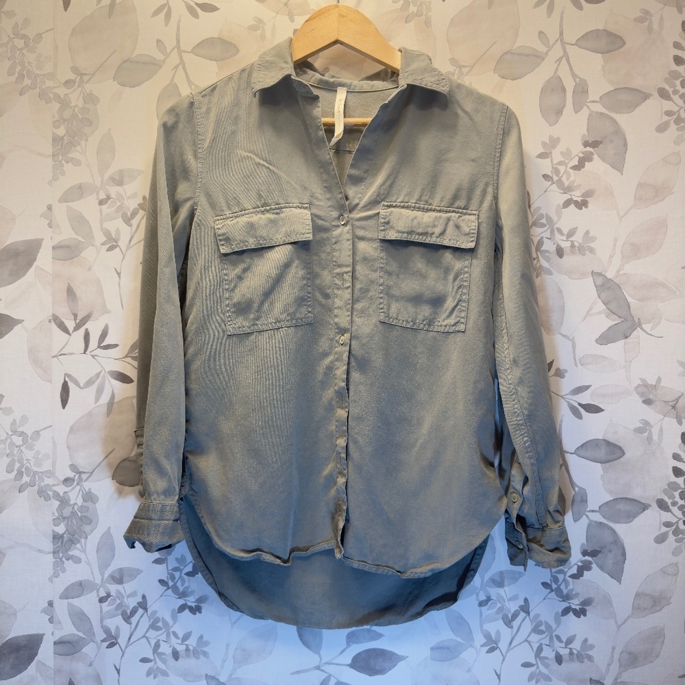 Aritzia Babaton Buttondown Shirt Grey Women Size XXS